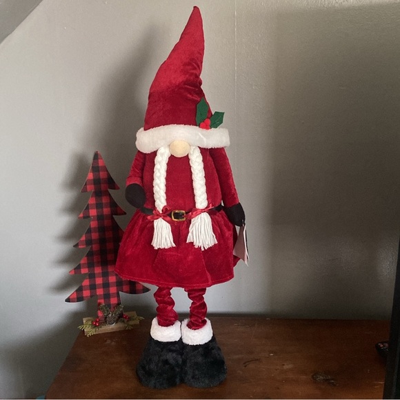 NWT- Beautiful Mrs Claus Greeter Gnome Decoration w/ Extendable Legs 27”-37” H - Picture 8 of 17